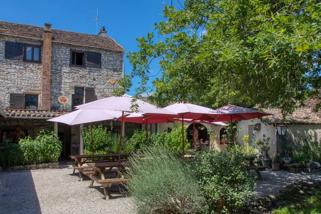 De mooiste campings in Dordogne — met Camping naturiste Le Couderc in de spotlight