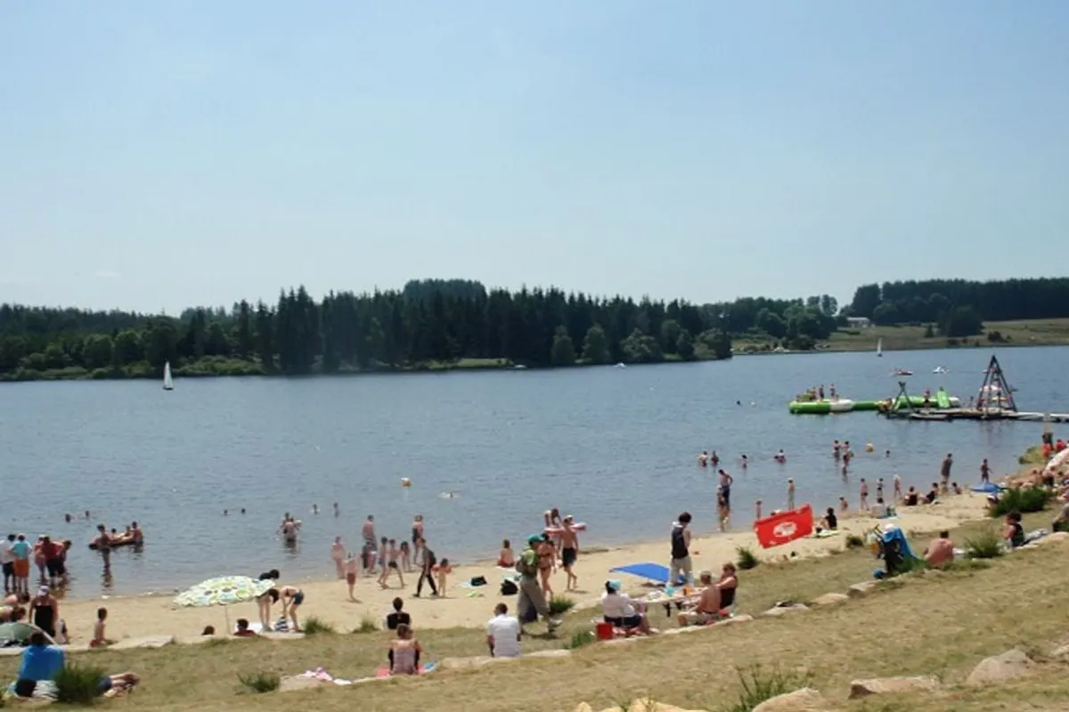 Camping du Lac de Devesset