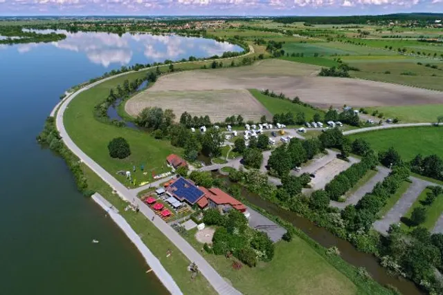 Stellplatz Surfzentrum Schlungenhof
